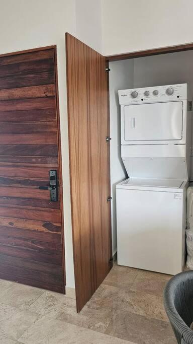 Apartment 401 Deluxe